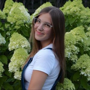 Meet your Posher, Natalie